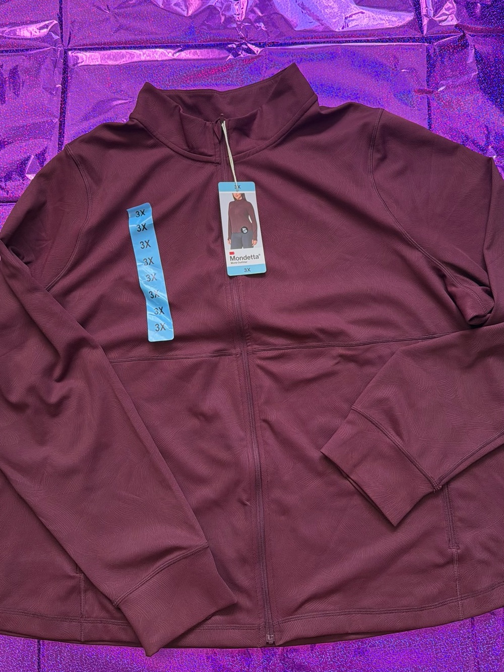 Mondetta women  Full-Zip Performance Jacket in Burgundy
